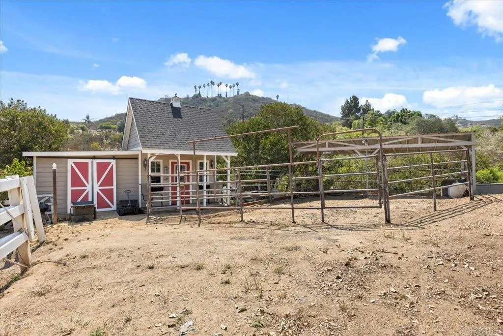 https://cdn.realtyfeed.com/cdn/127/306519401/b384558b6711d4085ccc7de533539ae0.webp