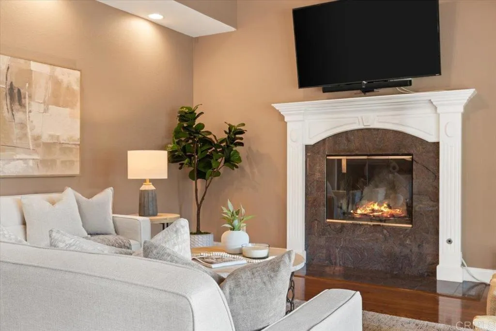 https://cdn.realtyfeed.com/cdn/127/306519401/ddecdedb9404f2f2f2246addb5e11a0f.webp