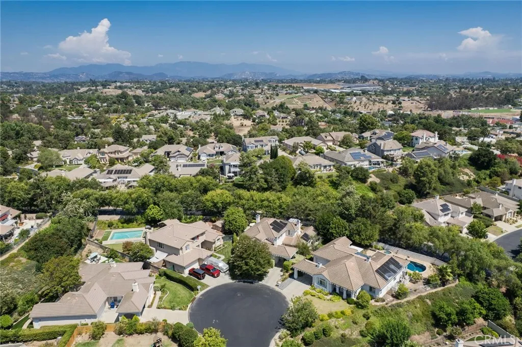 https://cdn.realtyfeed.com/cdn/127/306519414/6799431e9754899a8dcd088433318d32.webp