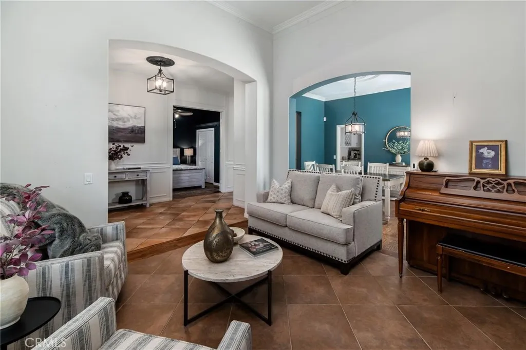 https://cdn.realtyfeed.com/cdn/127/306519414/6c161d65949d95ec6a3460c169e8c44a.webp