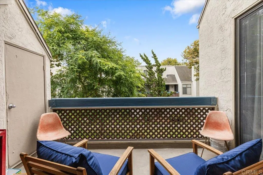 https://cdn.realtyfeed.com/cdn/127/306519448/84f8795e26dbfbae9c1424da676bd092.webp