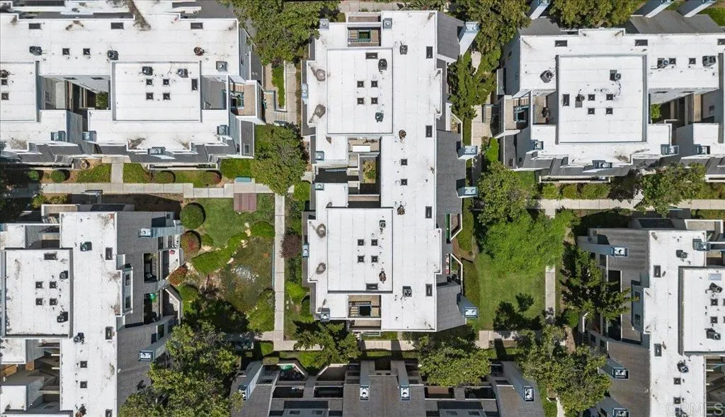 https://cdn.realtyfeed.com/cdn/127/306519448/98eac108fcae44e3337b9bdaf2ad7c31.webp