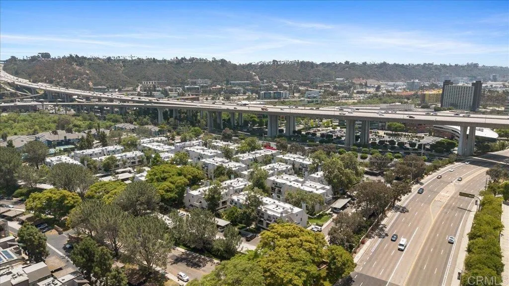 https://cdn.realtyfeed.com/cdn/127/306519448/e368c1a3e74bc08ec7e1b62181f3d5c3.webp