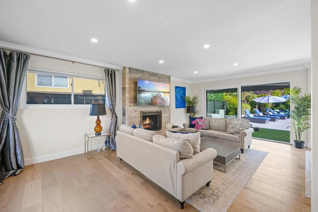 https://cdn.realtyfeed.com/cdn/127/306519457/e401b91ee200716dfe20fce5be58b4d3.webp