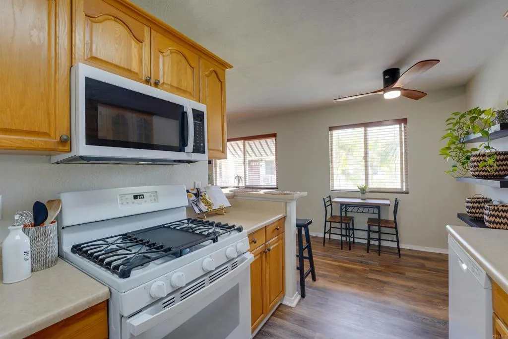 https://cdn.realtyfeed.com/cdn/127/306519458/4b7ad86e645e79154060d8cb4313b602.webp