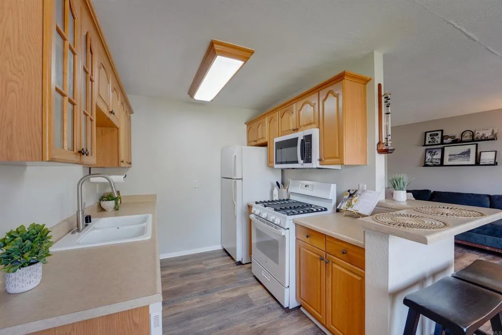 https://cdn.realtyfeed.com/cdn/127/306519458/c9fedcf4cb4a1e3c527fe2a85bc3f128.webp