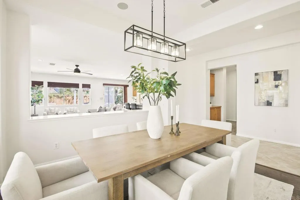 https://cdn.realtyfeed.com/cdn/127/306519508/2870fd4d9953348d691454ffab7f48de.webp