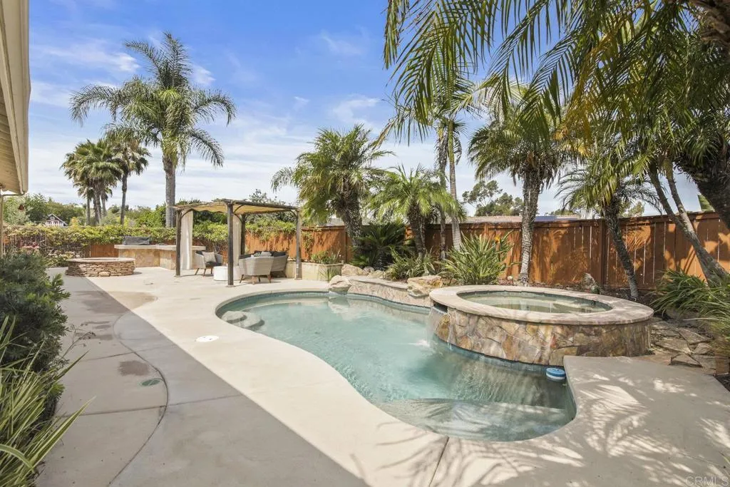 https://cdn.realtyfeed.com/cdn/127/306519508/614fdf5bad409c0e482d2c59736d1a81.webp