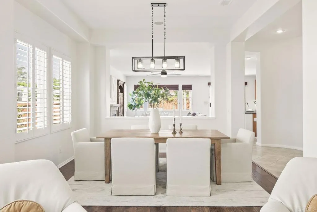 https://cdn.realtyfeed.com/cdn/127/306519508/c5d4a1de78d562c05a89c90ea087d8cb.webp