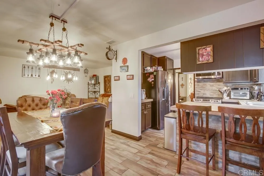https://cdn.realtyfeed.com/cdn/127/306519523/b0e1a76242ba2874d525ee06aa879b4c.webp