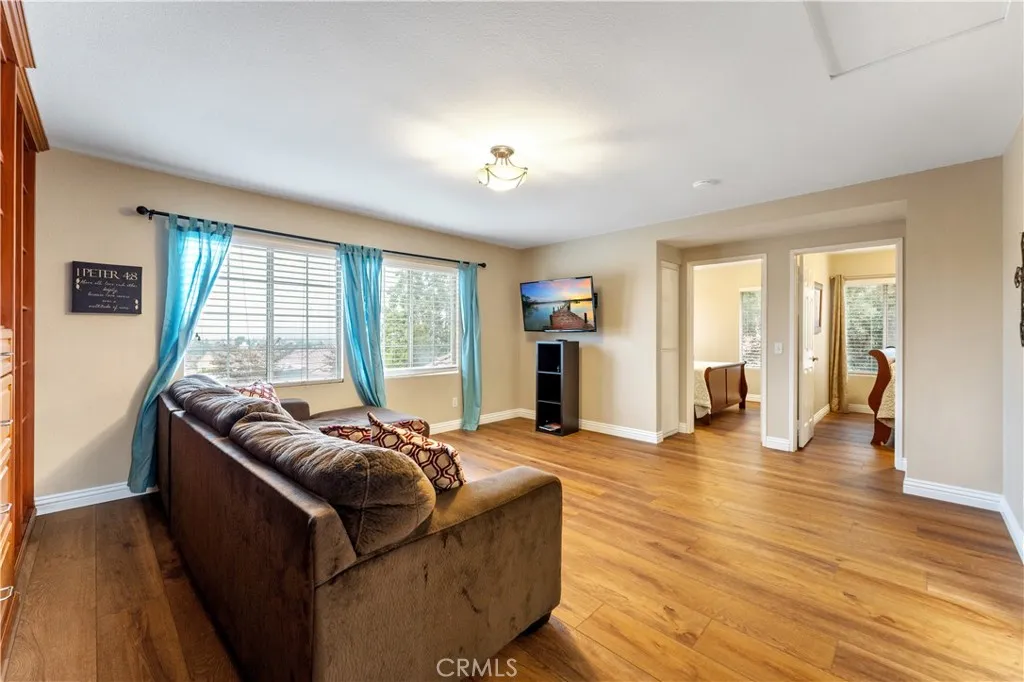 https://cdn.realtyfeed.com/cdn/127/306519524/2b2e20a451f568d5f646da2f1ef8a8e9.webp