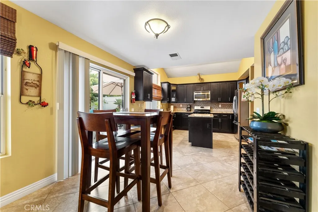 https://cdn.realtyfeed.com/cdn/127/306519524/5dfb1005290273f79d091b2f69c776ad.webp