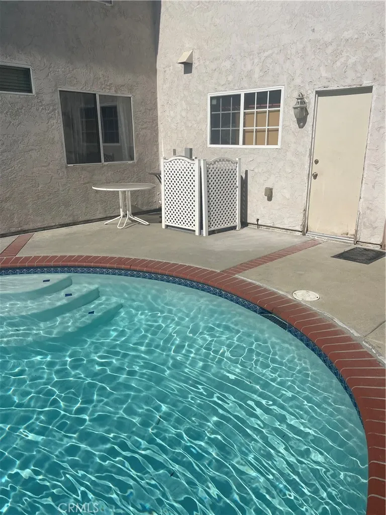 https://cdn.realtyfeed.com/cdn/127/306519524/65622df04263bf269c8a061d91a9af79.webp
