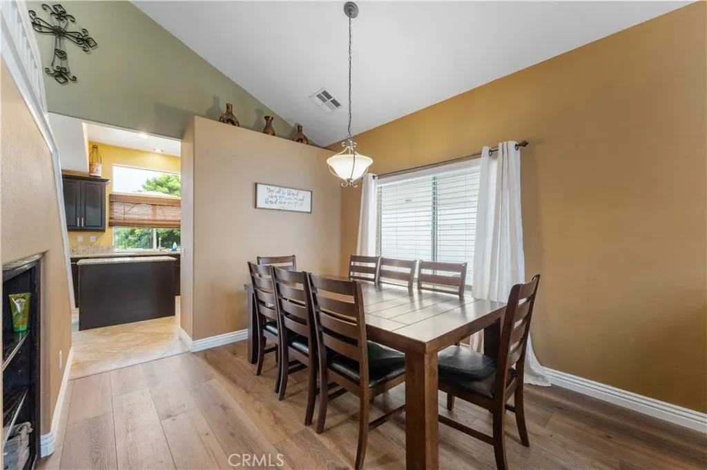 https://cdn.realtyfeed.com/cdn/127/306519524/7cd96c6430a37f30f49773fee141c1a4.webp