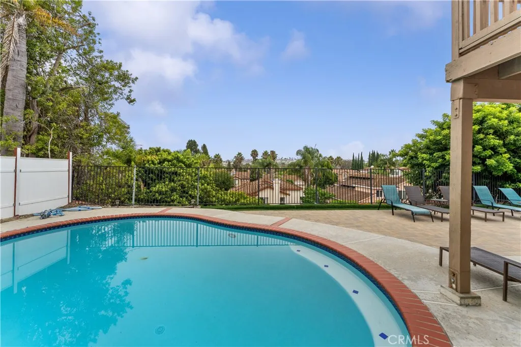 https://cdn.realtyfeed.com/cdn/127/306519524/d34fd625575b8c2e707b21abd59caf4a.webp