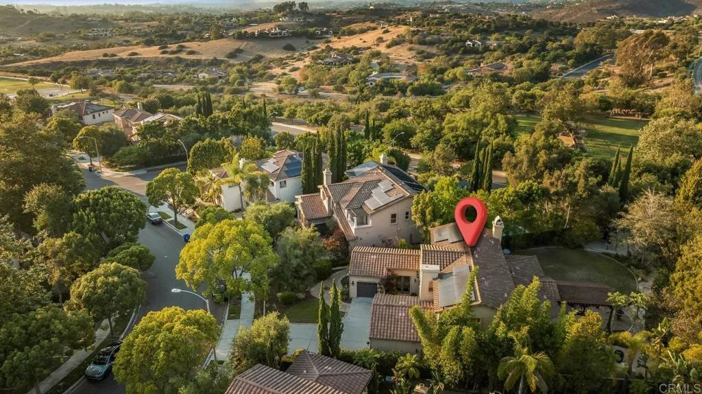https://cdn.realtyfeed.com/cdn/127/306519527/2f2ed91bc05914e00fa09da863520bbc.webp