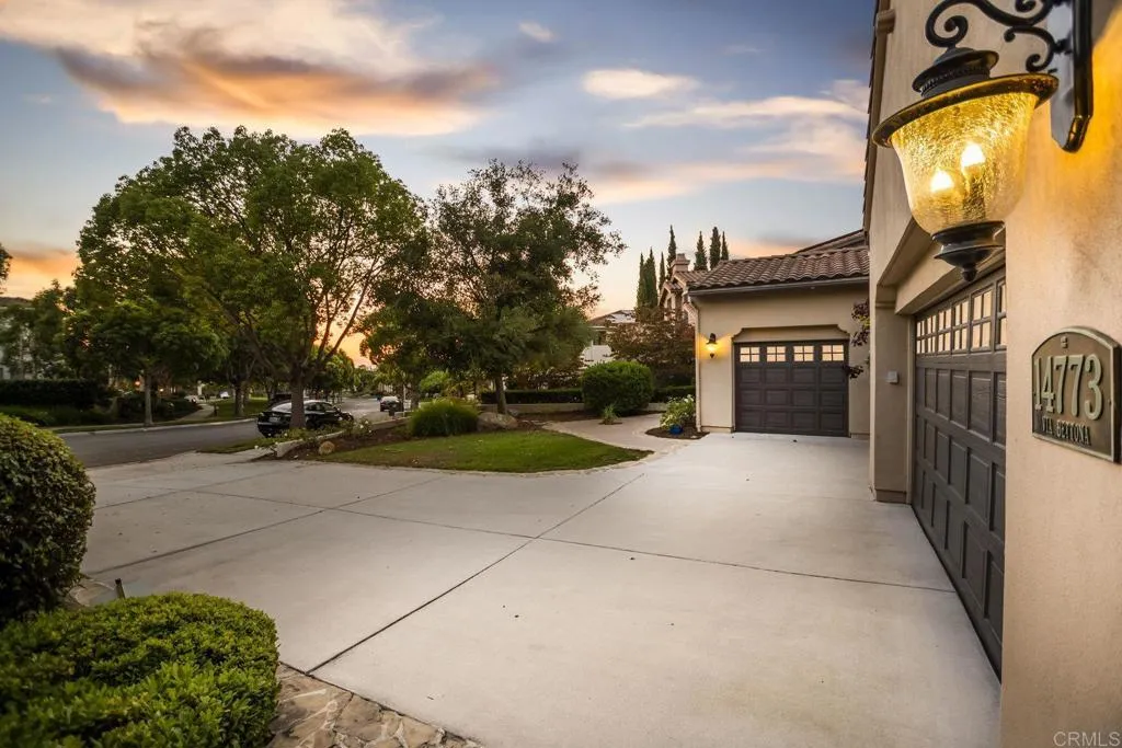 https://cdn.realtyfeed.com/cdn/127/306519527/35037fb0befc689733f2eba5b52e611a.webp