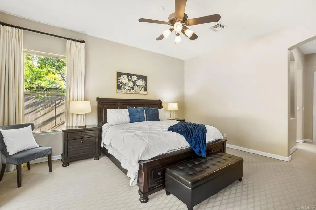 https://cdn.realtyfeed.com/cdn/127/306519527/e4eb1d563aff68bcf52cf15dd2bb4c45.webp