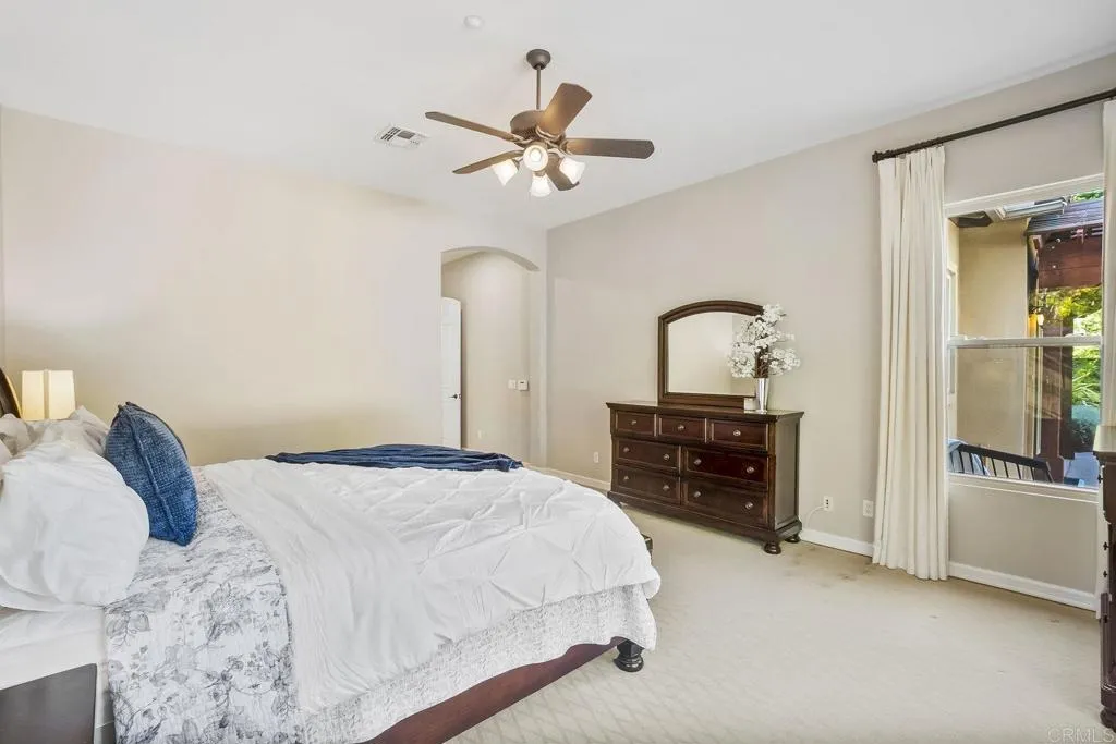 https://cdn.realtyfeed.com/cdn/127/306519527/e9addb96d6bdd46ca82c592b8af088a7.webp
