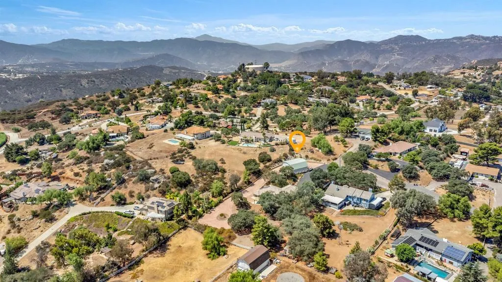 https://cdn.realtyfeed.com/cdn/127/306519528/f74e6b31d6c4fedfc26819d3ec45af5a.webp