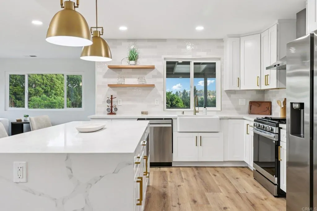 https://cdn.realtyfeed.com/cdn/127/306519531/2f297ce8cb3ab260bf454aa88de92374.webp