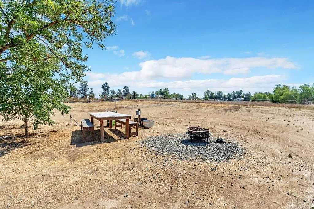 https://cdn.realtyfeed.com/cdn/127/306519546/326a71742394e88590a35be100604b3c.webp