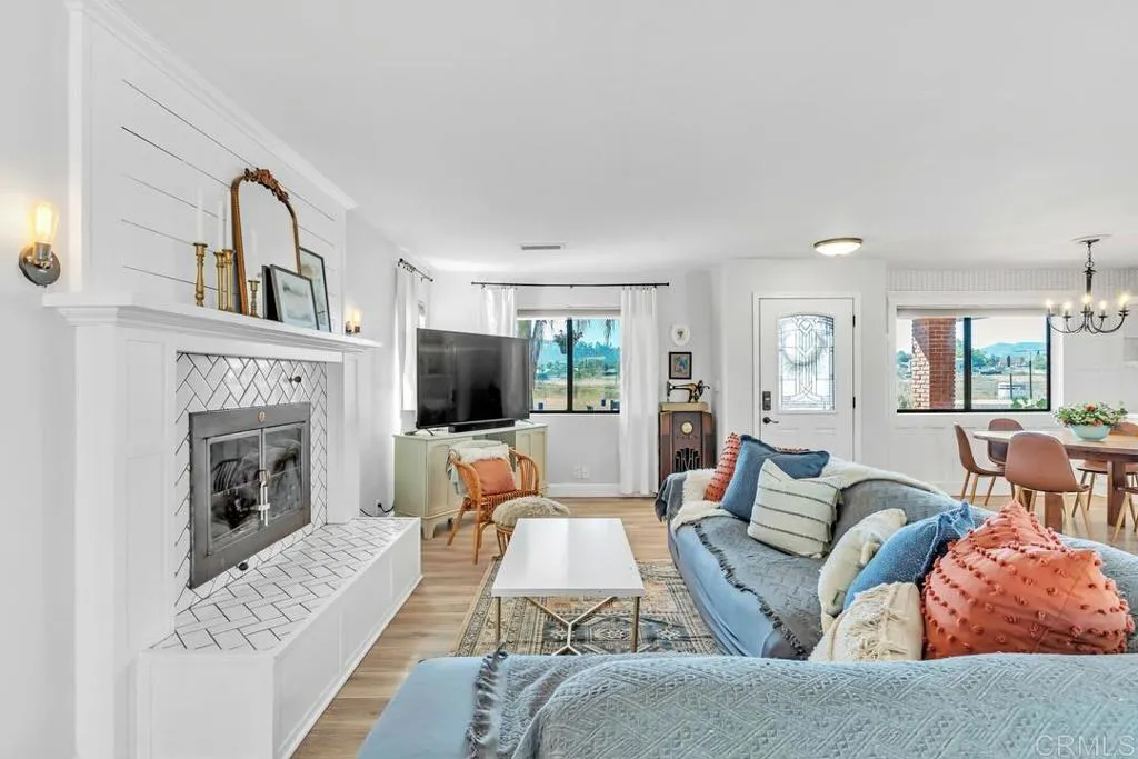 https://cdn.realtyfeed.com/cdn/127/306519546/55e5b8514f651ac8b7e713b99ba1aecd.webp