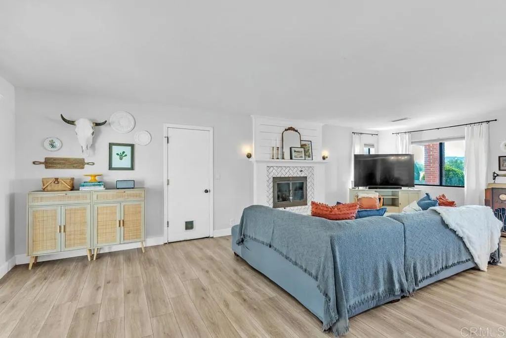 https://cdn.realtyfeed.com/cdn/127/306519546/7f0ce2ebfe8e1f42080d822d1145c44d.webp
