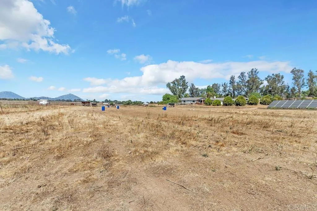 https://cdn.realtyfeed.com/cdn/127/306519546/ca4f758e6c2a94d3ebae247b6dad6edb.webp