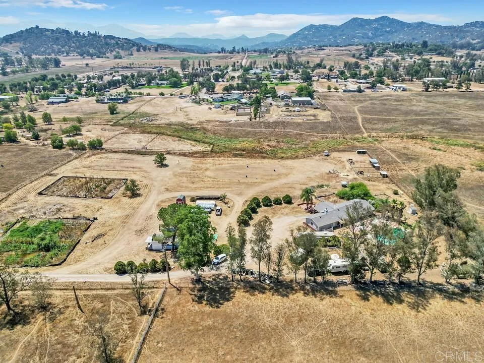 https://cdn.realtyfeed.com/cdn/127/306519546/e5d85c72af1e2d320d74b82fe8f1e50d.webp