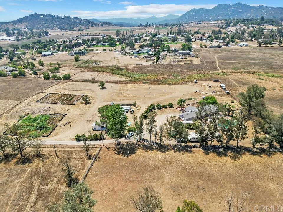 https://cdn.realtyfeed.com/cdn/127/306519546/ea147b2b86bebe242daf775e84f49626.webp