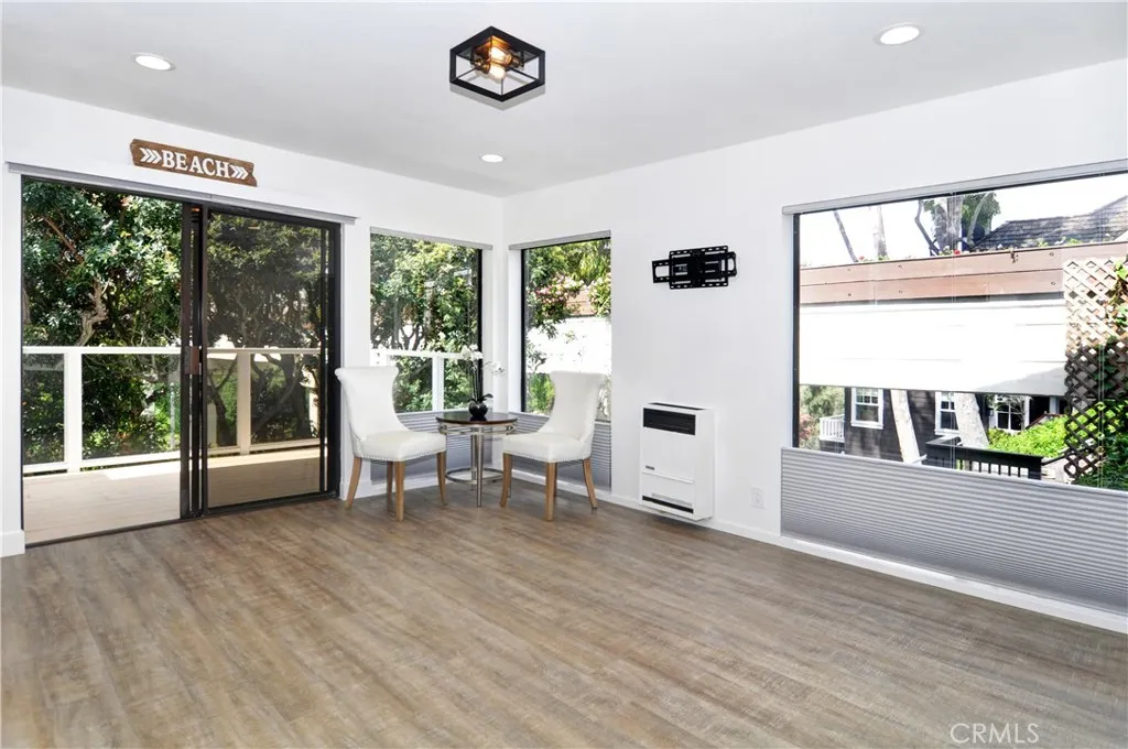 Corona Del Mar, CA 92625