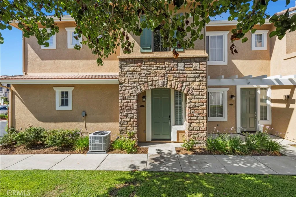 Valencia, CA 91355