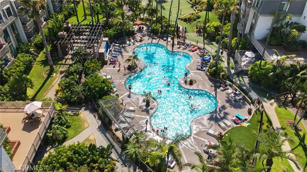 Photo #6: OC25184612 Listing 
