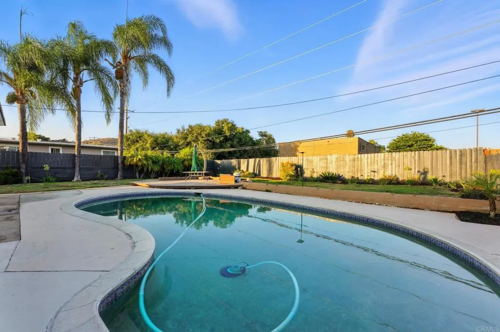 https://cdn.realtyfeed.com/cdn/127/306519591/4fb3391bd11dc057c6bbaf7688715de7.webp