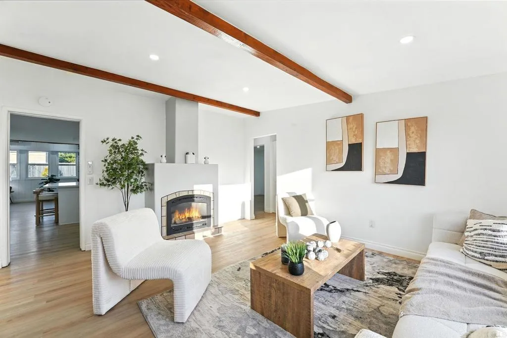 https://cdn.realtyfeed.com/cdn/127/306519591/6e14576d72a28a99421103c3feb2ce69.webp