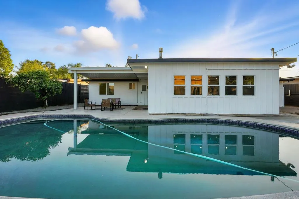 https://cdn.realtyfeed.com/cdn/127/306519591/738e24668f0785f8e72b88375a401048.webp