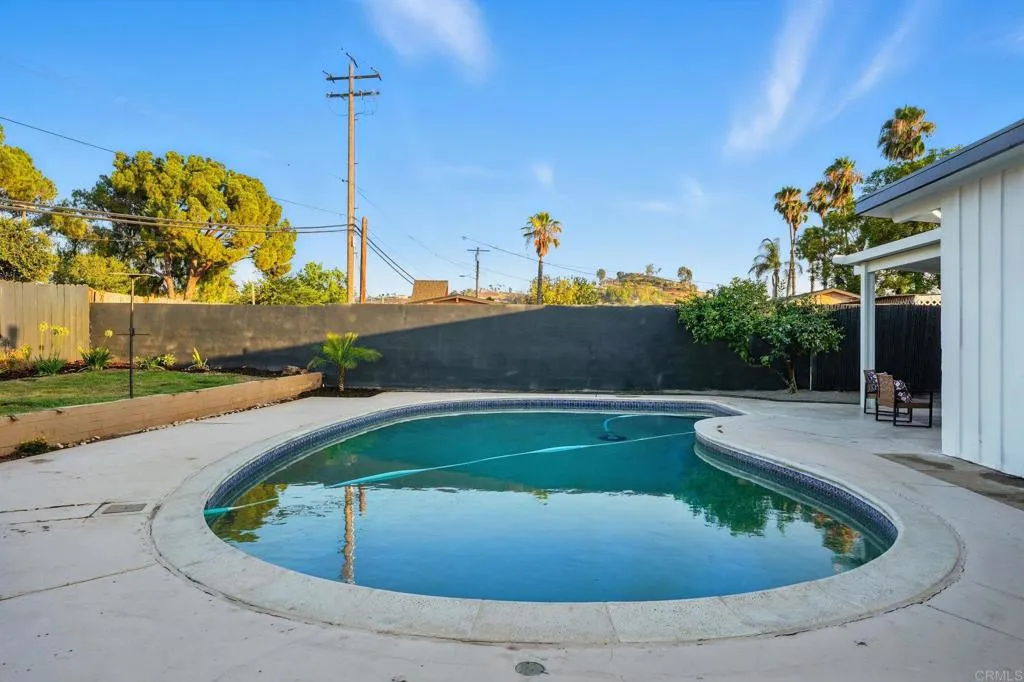 https://cdn.realtyfeed.com/cdn/127/306519591/8cc9c62c522f6a15686e0de842a22d1d.webp