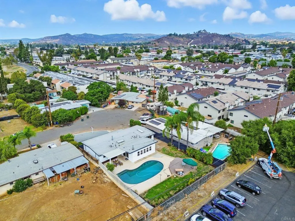 https://cdn.realtyfeed.com/cdn/127/306519591/9c39b0f92247afa56f410bf9fb6ac53d.webp