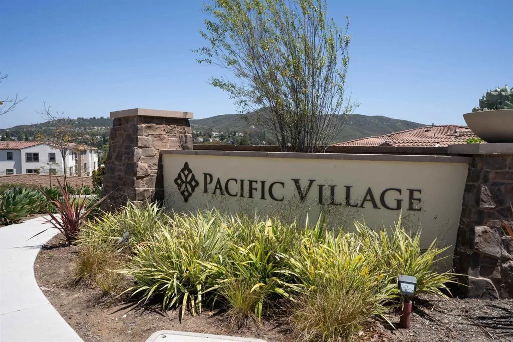 MLS: PTP2506238 Condo For Sale