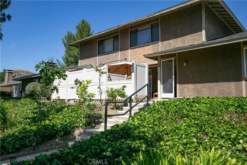 Agoura Hills, CA 91301