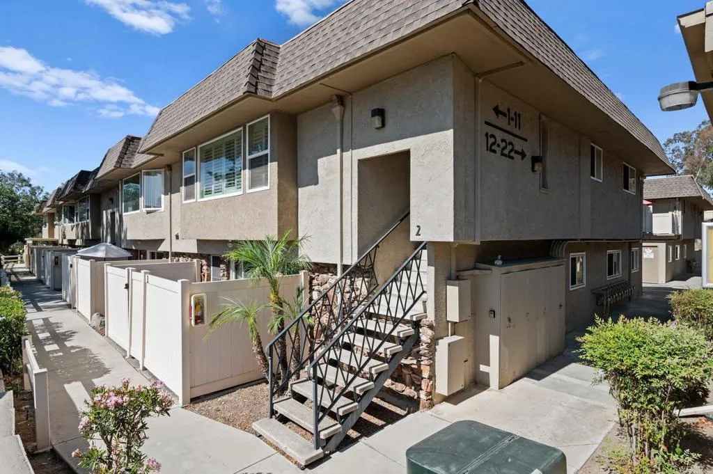 https://cdn.realtyfeed.com/cdn/127/306519671/3d1c7ee7a96aa3f5007ce38859b6561b.webp