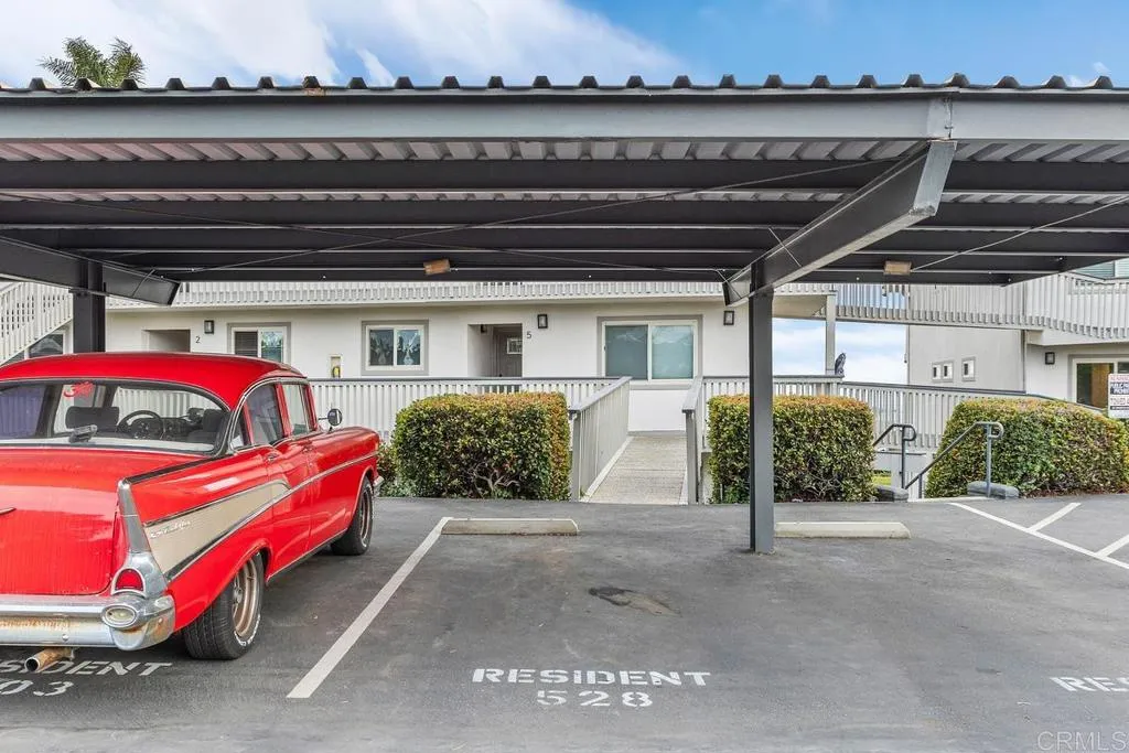 https://cdn.realtyfeed.com/cdn/127/306519676/f0d312271be3adda76fb5b389a09ce5e.webp