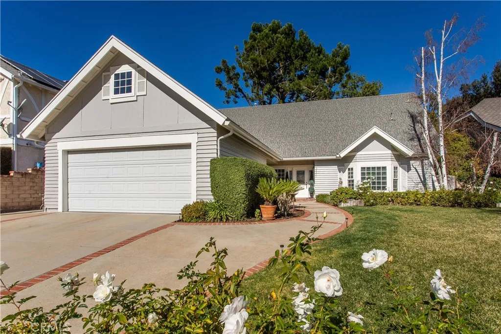 Agoura Hills, CA 91301
