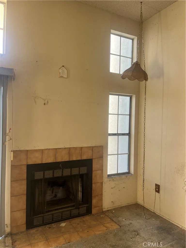 https://cdn.realtyfeed.com/cdn/127/306519731/c27087fcfaf9af5d9b9de1ad5b122278.webp