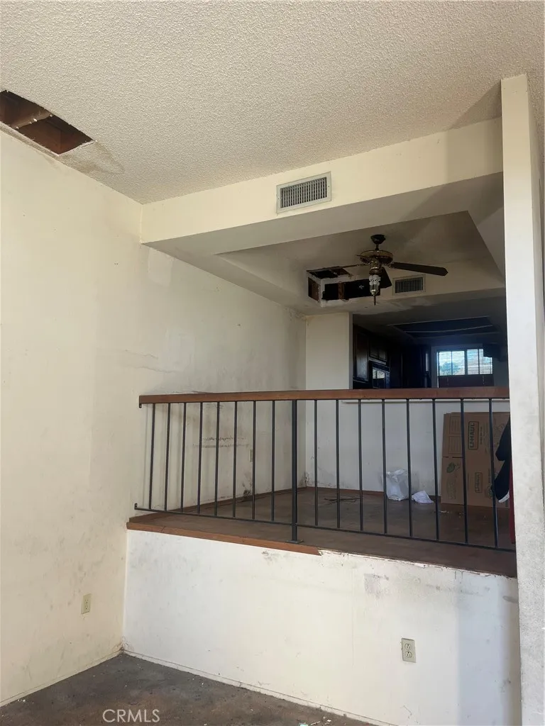 https://cdn.realtyfeed.com/cdn/127/306519731/fae8af9457d30dd8bb34a8d6a9ce1e31.webp