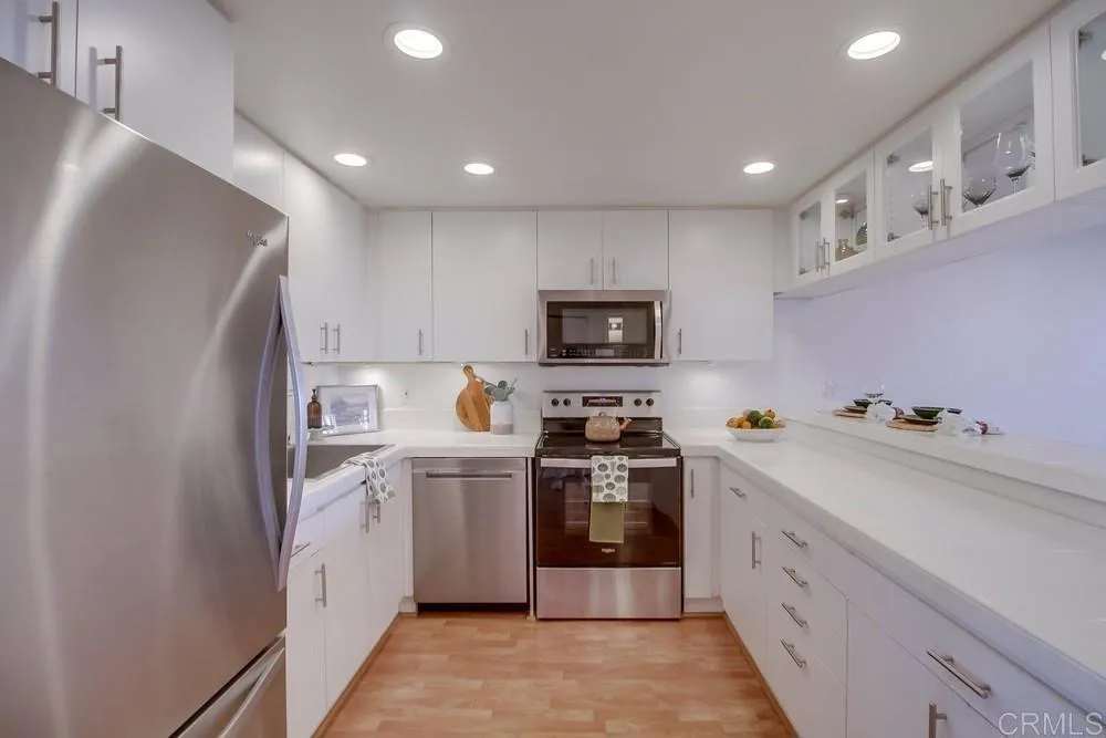 https://cdn.realtyfeed.com/cdn/127/306519744/04dddb2d51236eb5791edeca4a536827.webp