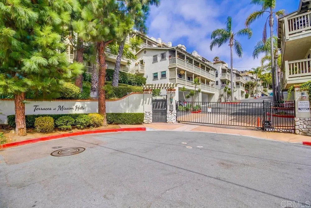 https://cdn.realtyfeed.com/cdn/127/306519744/09b12559913d5e2e537ec088bc2a0914.webp