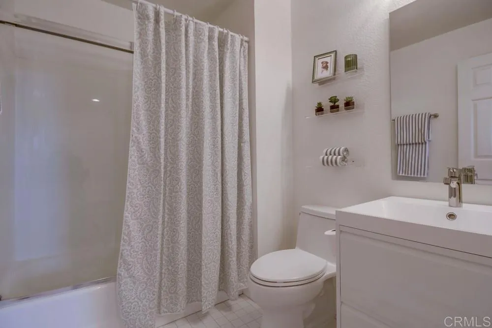 https://cdn.realtyfeed.com/cdn/127/306519744/68faed3f20eda9e37d66d30fdd956b90.webp