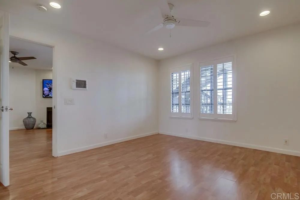 https://cdn.realtyfeed.com/cdn/127/306519744/c23bbe866d9e984847bf1d34adaccbdb.webp